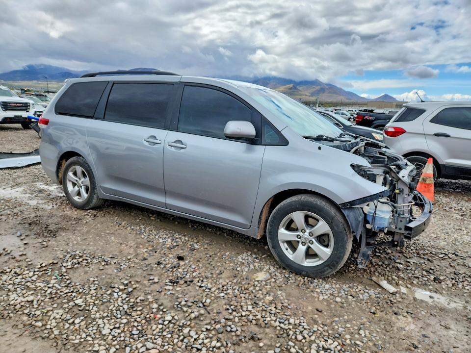Aukcja sprzedaży 2014 Toyota Sienna, vin: 5TDKK3DC0ES454729, numer aukcji: 46475236