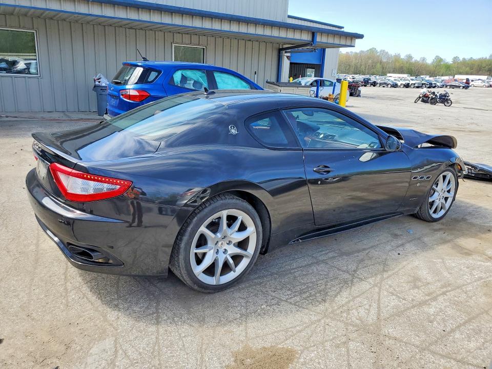 50570686 :رقم المزاد ، ZAM45KLA1B0055526 vin ، 2011 Maserati Granturismo مزاد بيع