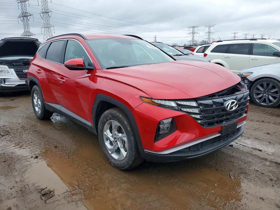 49564856 :رقم المزاد ، 5NMJBCAE1NH043473 vin ، 2022 Hyundai Tucson مزاد بيع