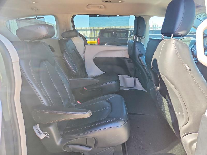 2020 Chrysler Pacifica მანქანა იყიდება აუქციონზე, vin: 2C4RC1BG0LR268801, აუქციონის ნომერი: 47384236