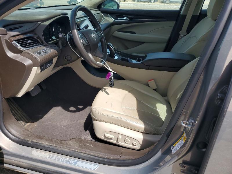 49900966 :رقم المزاد ، 1G4ZR5SS3JU118042 vin ، 2018 Buick Lacrosse مزاد بيع
