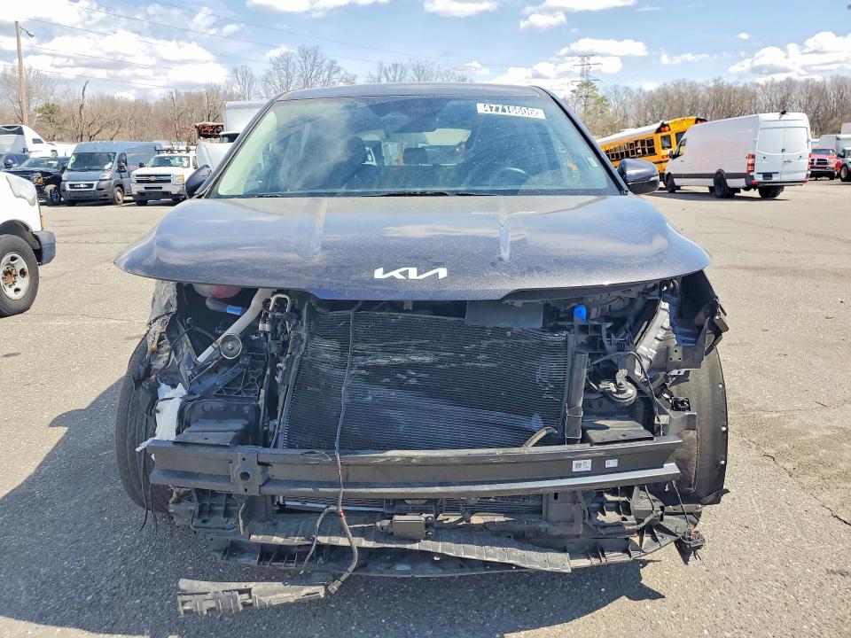 2025 Kia Carnival მანქანა იყიდება აუქციონზე, vin: KNDNB5K39S6496727, აუქციონის ნომერი: 47716606