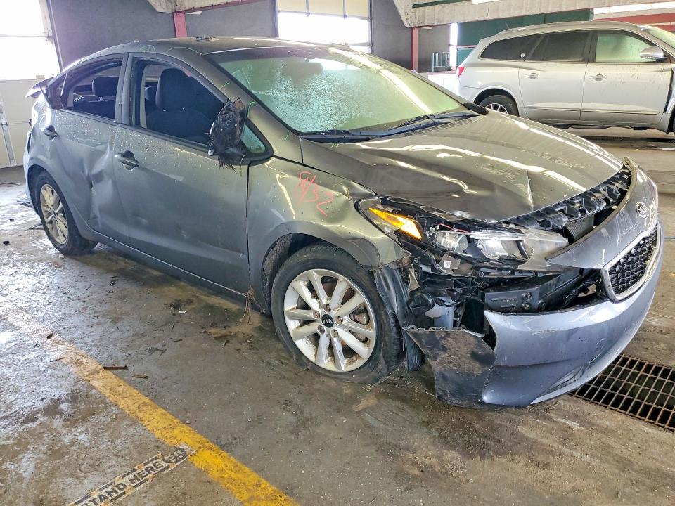 47870756 :رقم المزاد ، 3KPFL4A79HE157212 vin ، 2017 Kia Forte مزاد بيع