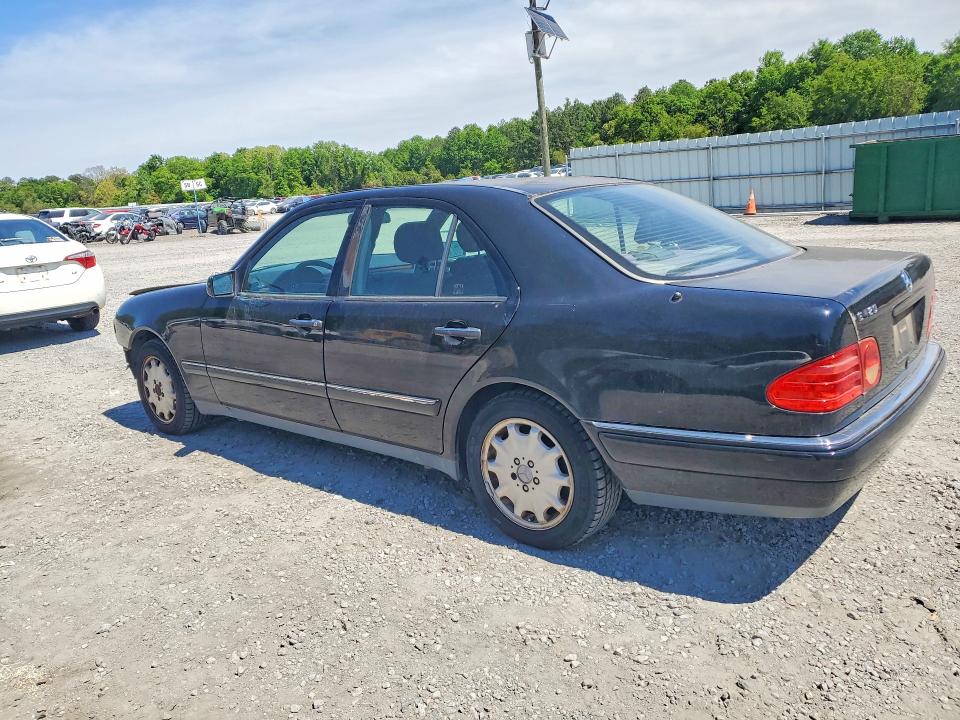 Продажа на аукционе авто 1996 Mercedes-benz E, vin: WDBJF55F4TJ010721, номер лота: 49239026