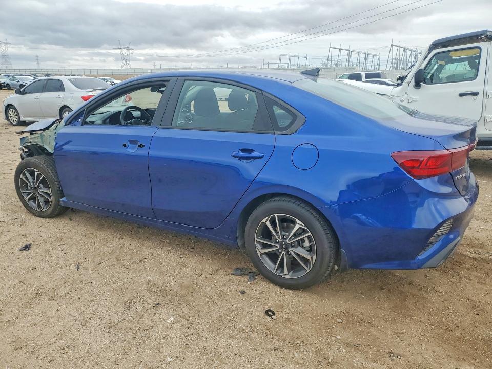 48001886 :رقم المزاد ، 3KPF24AD2NE497466 vin ، 2022 Kia Forte مزاد بيع