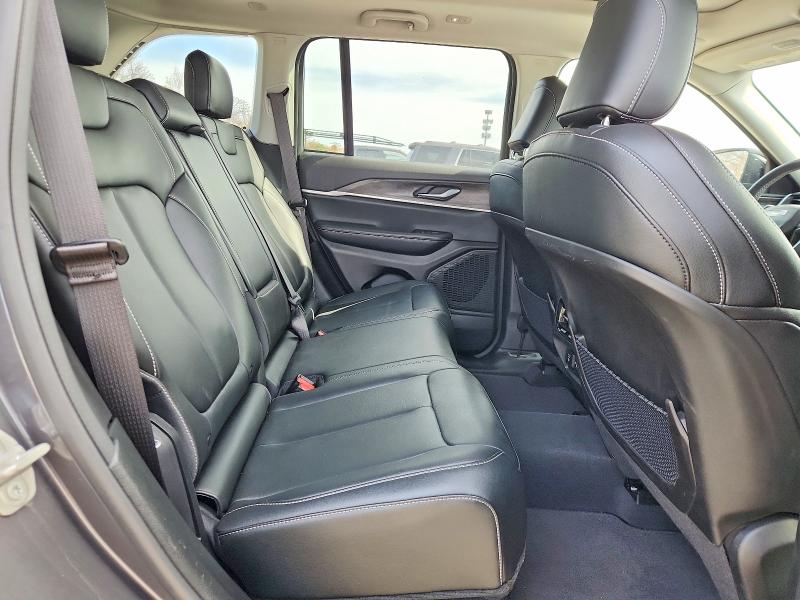 Продажа на аукционе авто 2023 Jeep Grand Cherokee, vin: 1C4RJHBG3PC632402, номер лота: 51059036