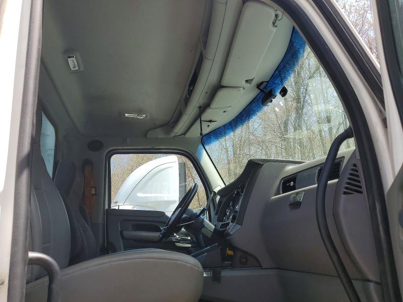 Продажа на аукционе авто 2016 Kenworth T680, vin: 1XKYA48X9GJ496725, номер лота: 50603586
