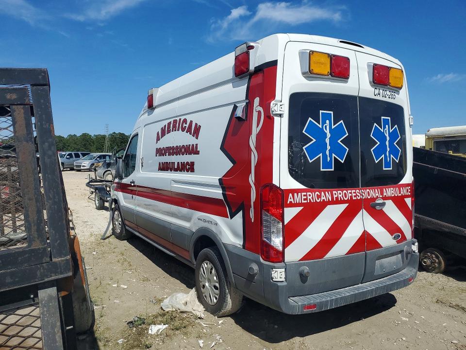 47815446 :رقم المزاد ، 1FDYR2XV5FKB29625 vin ، 2015 Ford Transit مزاد بيع