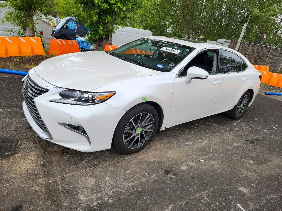 51003066 :رقم المزاد ، 58ABK1GG3JU101334 vin ، 2018 Lexus Es مزاد بيع