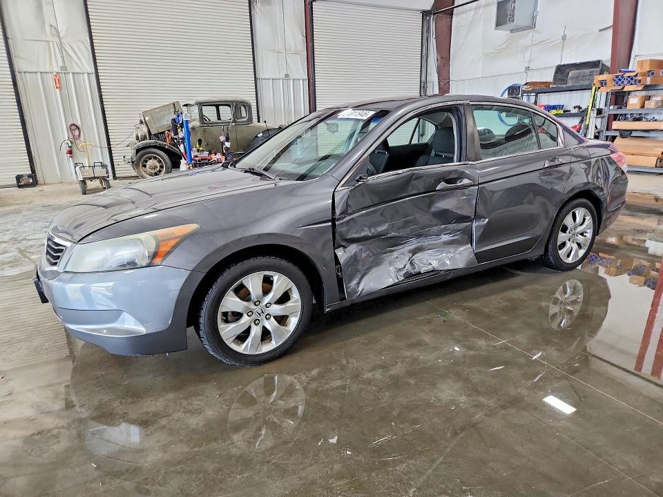 51811946 :رقم المزاد ، 1HGCP2F77AA170314 vin ، 2010 Honda Accord مزاد بيع