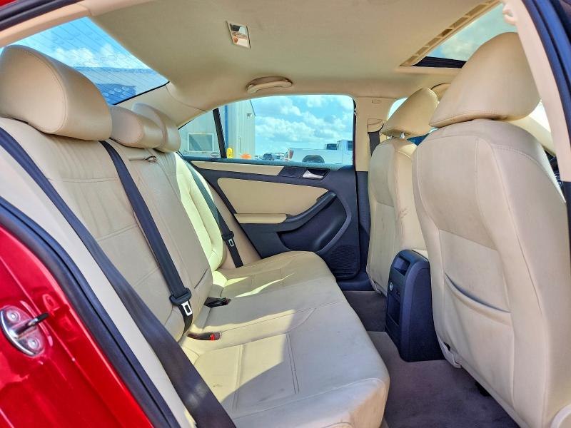 48571066 :رقم المزاد ، 3VWDP7AJ1CM386276 vin ، 2012 Volkswagen Jetta مزاد بيع
