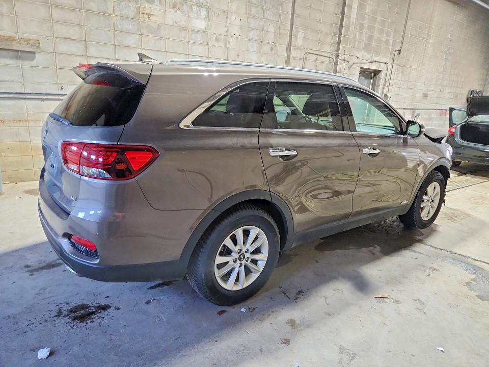 2019 Kia Sorento მანქანა იყიდება აუქციონზე, vin: 5XYPGDA55KG529579, აუქციონის ნომერი: 50861696