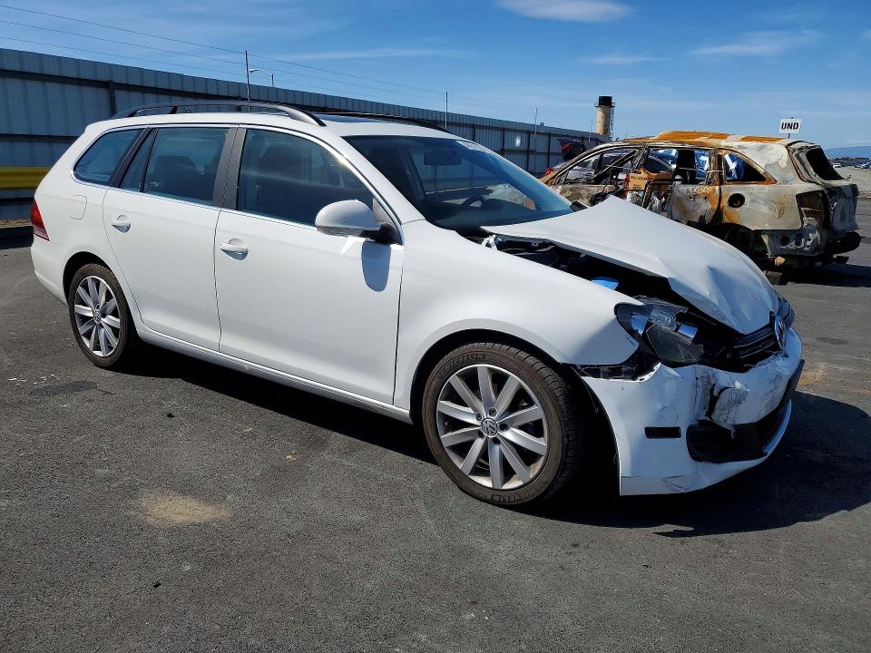 2014 Volkswagen Jetta მანქანა იყიდება აუქციონზე, vin: 3VWPP7AJ4EM602377, აუქციონის ნომერი: 49978536