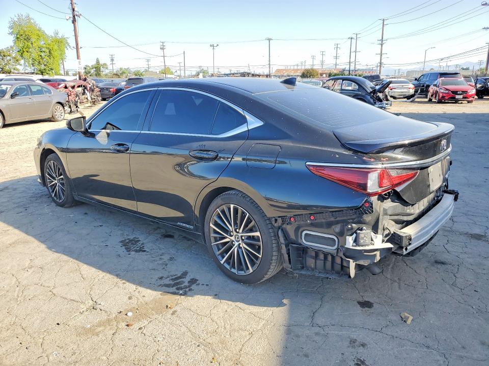 2022 Lexus Es 300h მანქანა იყიდება აუქციონზე, vin: 58ADA1C16NU026308, აუქციონის ნომერი: 51590946