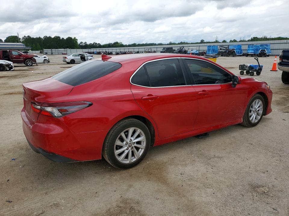 51956876 :رقم المزاد ، 4T1C11AK5PU103865 vin ، 2023 Toyota Camry مزاد بيع