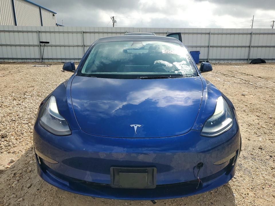 Продажа на аукционе авто 2022 Tesla Model 3, vin: 5YJ3E1EB9NF285711, номер лота: 49439666