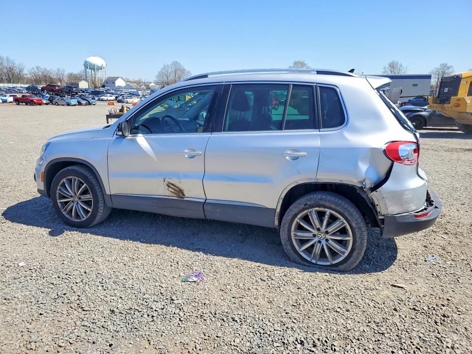Продажа на аукционе авто 2015 Volkswagen Tiguan, vin: WVGBV7AX8FW585393, номер лота: 48579246