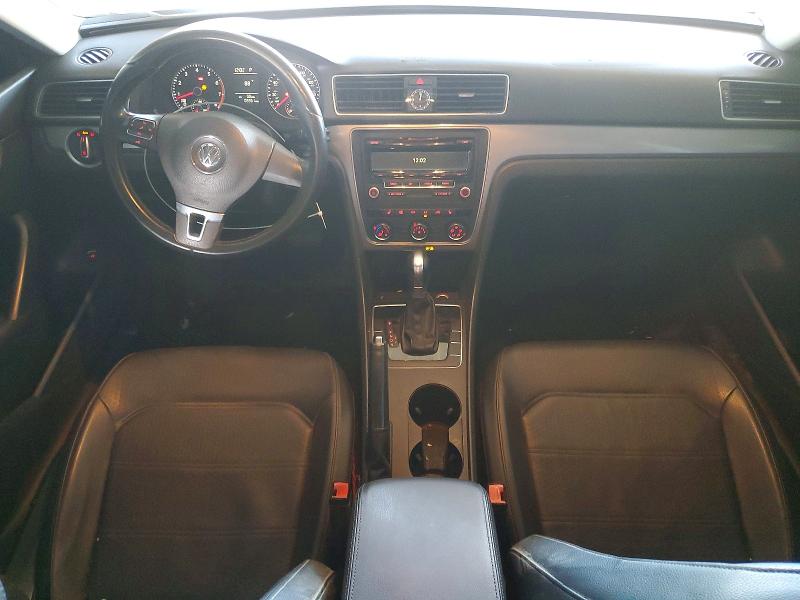 2014 Volkswagen Passat მანქანა იყიდება აუქციონზე, vin: 1VWAH7A30EC018483, აუქციონის ნომერი: 49330226