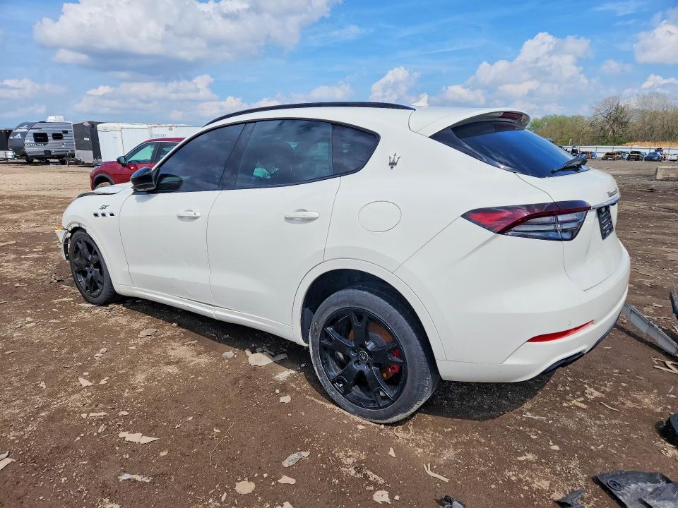 50448116 :رقم المزاد ، ZN661XUA9NX383534 vin ، 2022 Maserati Levante مزاد بيع