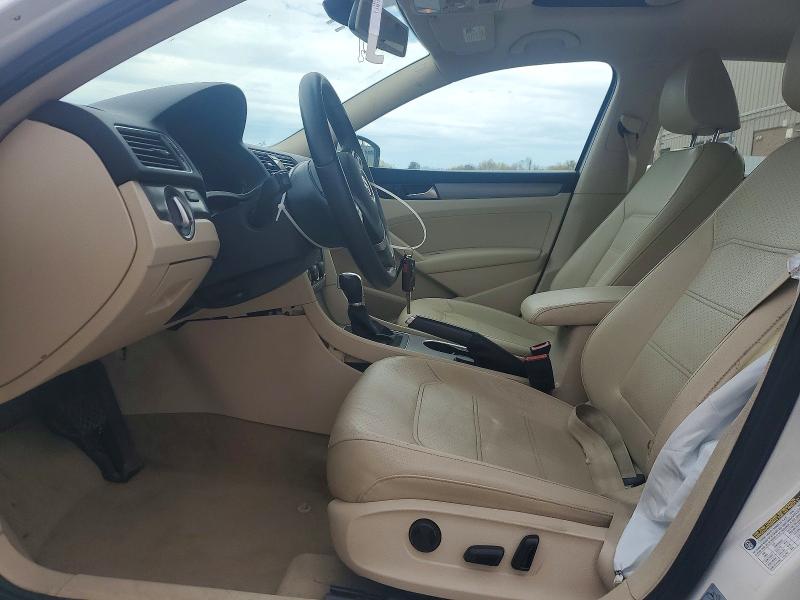 2014 Volkswagen Passat მანქანა იყიდება აუქციონზე, vin: 1VWBT7A33EC047401, აუქციონის ნომერი: 49510186