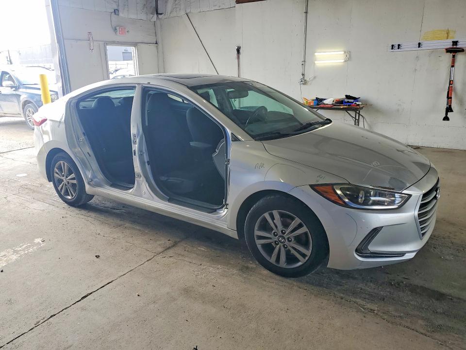 Продажа на аукционе авто 2018 Hyundai Elantra, vin: 5NPD84LF5JH261307, номер лота: 49182906