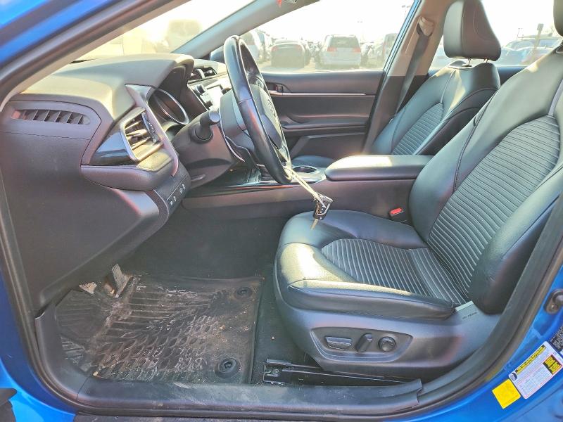 49107546 :رقم المزاد ، 4T1G11AK4LU305365 vin ، 2020 Toyota Camry مزاد بيع