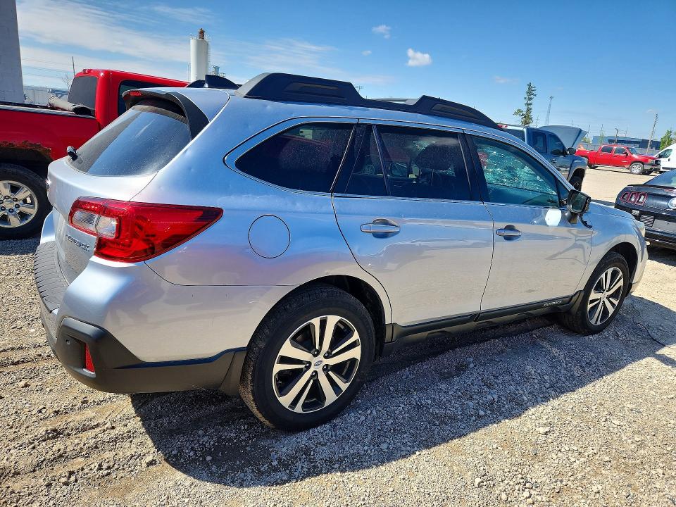 51000966 :رقم المزاد ، 4S4BSANC0J3235070 vin ، 2018 Subaru Outback مزاد بيع