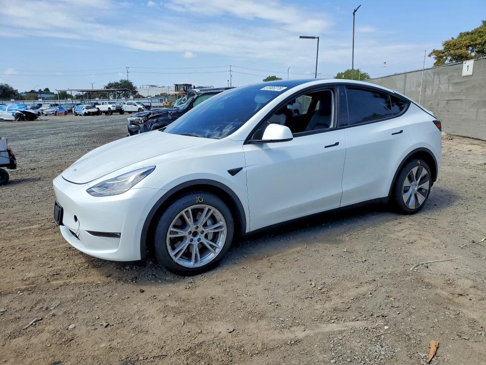 Продаж на аукціоні авто 2022 Tesla Model Y, vin: 7SAYGAEE7NF466917, номер лоту: 51905276