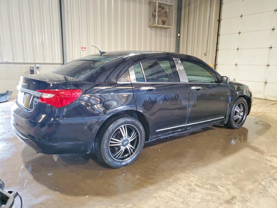 Auction sale of the 2011 Chrysler 200, vin: 1C3BC1FB9BN585962, lot number: 49960216