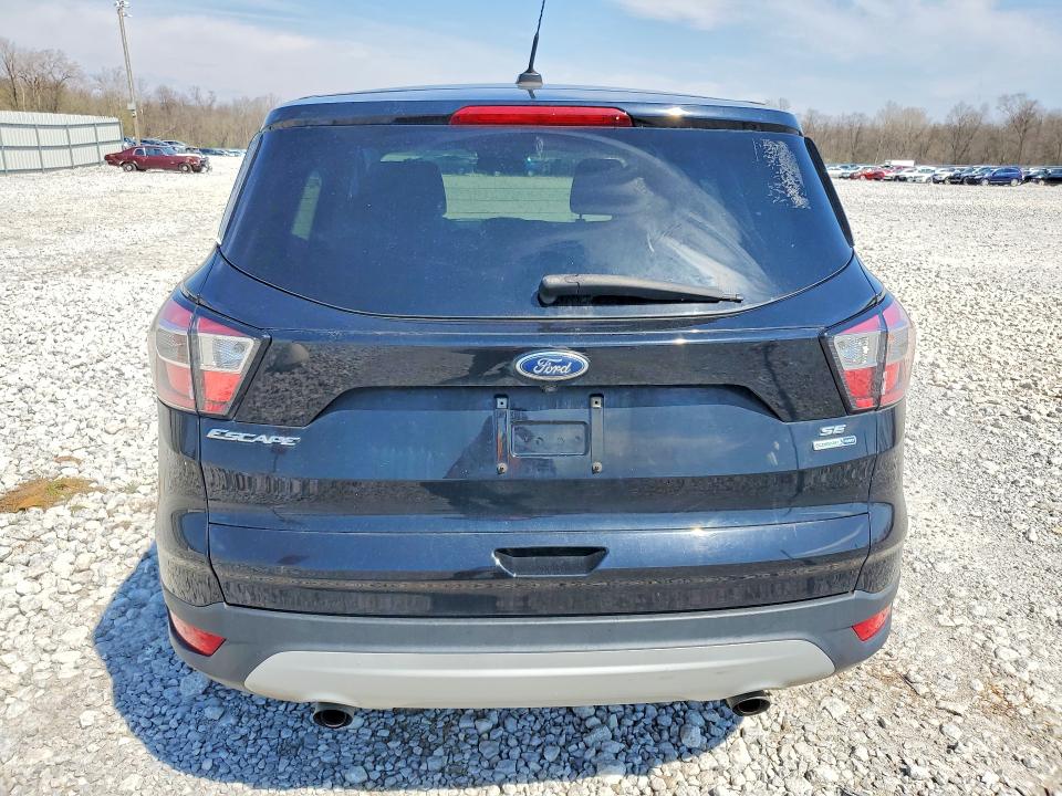 48536546 :رقم المزاد ، 1FMCU9GD0HUE04074 vin ، 2017 Ford Escape مزاد بيع