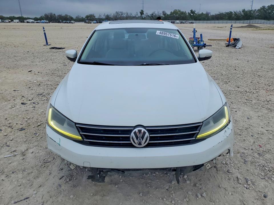 48957516 :رقم المزاد ، 3VWB67AJ8HM274706 vin ، 2017 Volkswagen Jetta مزاد بيع