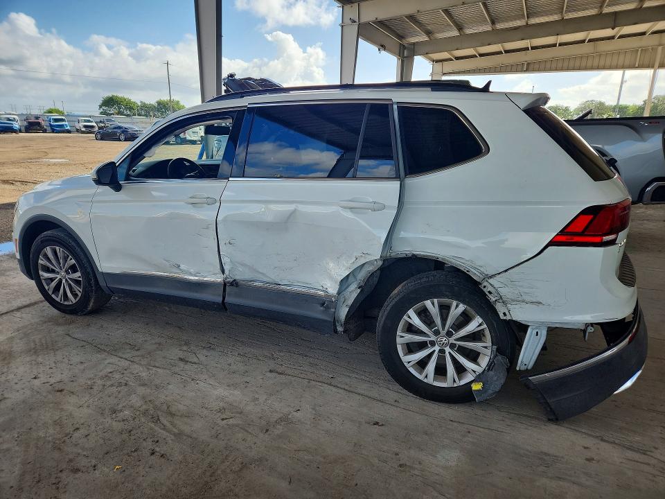 Продажа на аукционе авто 2018 Volkswagen Tiguan, vin: 3VV3B7AXXJM175920, номер лота: 49588396