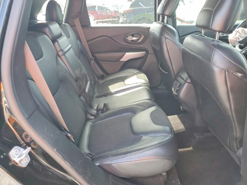 49794026 :رقم المزاد ، 1C4PJLLB5JD520134 vin ، 2018 Jeep Cherokee مزاد بيع