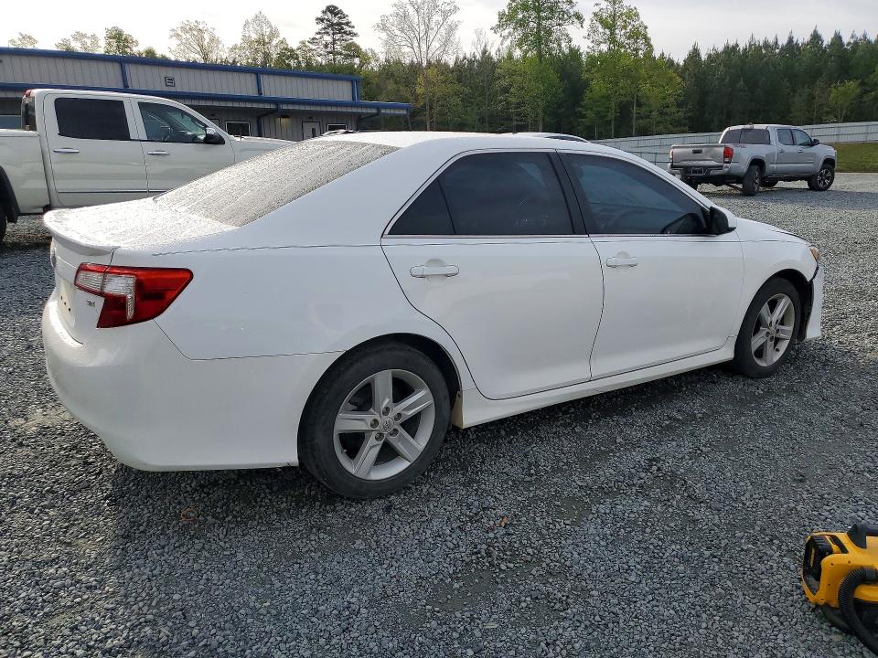 48835056 :رقم المزاد ، 4T1BF1FK7EU839192 vin ، 2014 Toyota Camry مزاد بيع