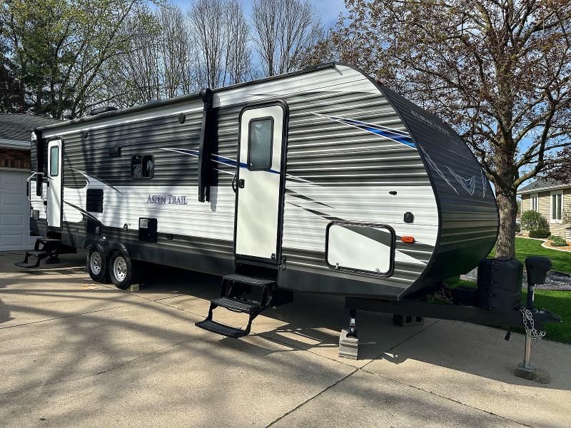 52126586 :رقم المزاد ، 4YDT2862XK8921576 vin ، 2019 Keystone Aspen Trail At2860rls19 مزاد بيع