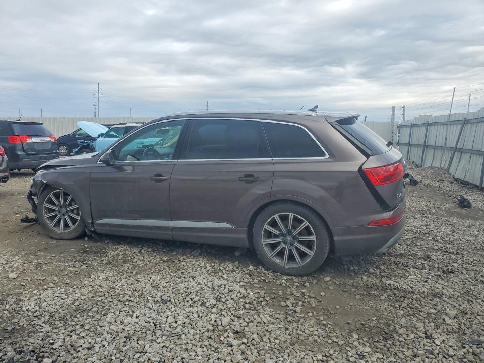 Продажа на аукционе авто 2017 Audi Q7, vin: WA1VAAF70HD008868, номер лота: 48142496