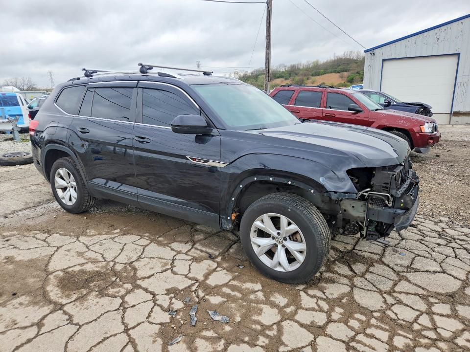 49922706 :رقم المزاد ، 1V2LR2CA9JC545969 vin ، 2018 Volkswagen Atlas مزاد بيع