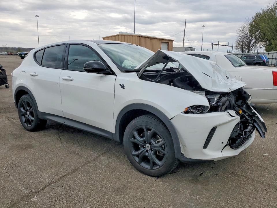 49392066 :رقم المزاد ، ZACNDFBN2P3A08120 vin ، 2023 Dodge Hornet مزاد بيع