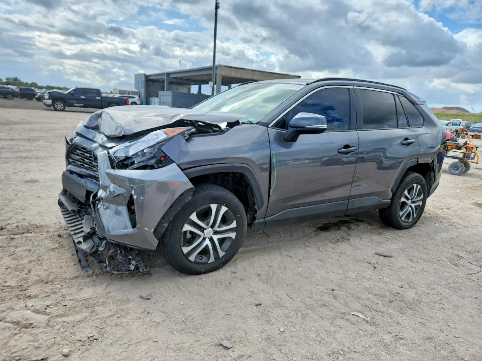 50650016 :رقم المزاد ، 2T3W1RFV6MC137767 vin ، 2021 Toyota Rav4 مزاد بيع