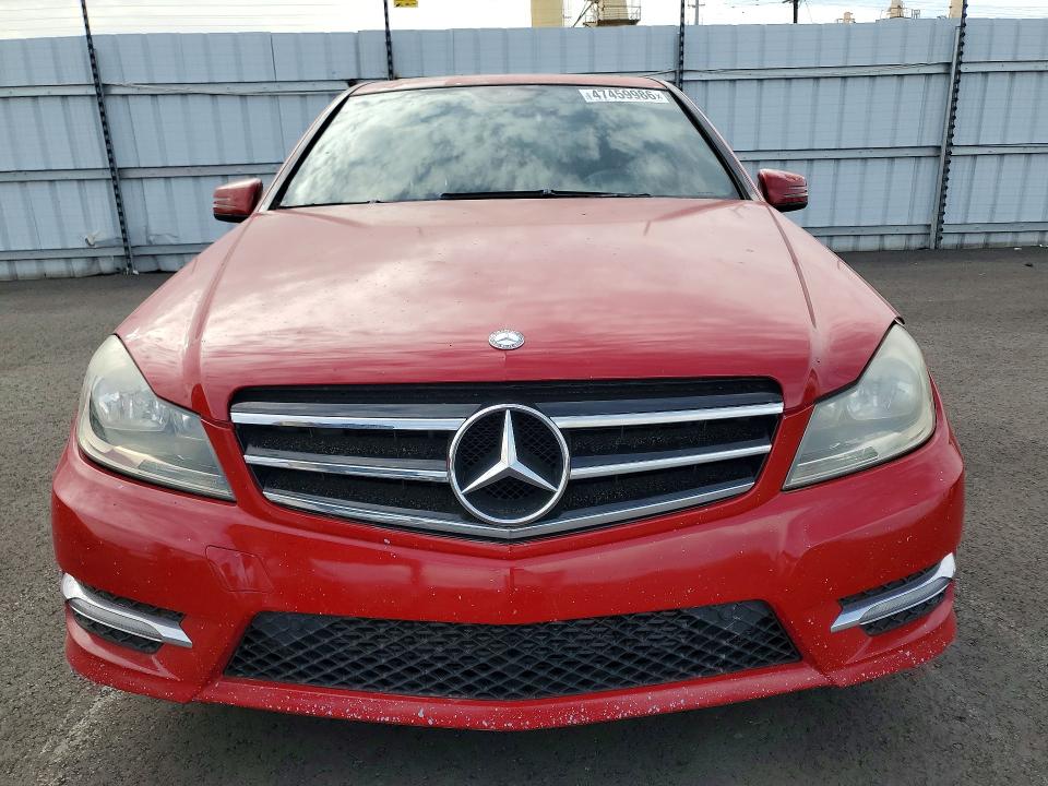 Продажа на аукционе авто 2013 Mercedes-benz C, vin: WDDGF4HB9DA764817, номер лота: 47459986