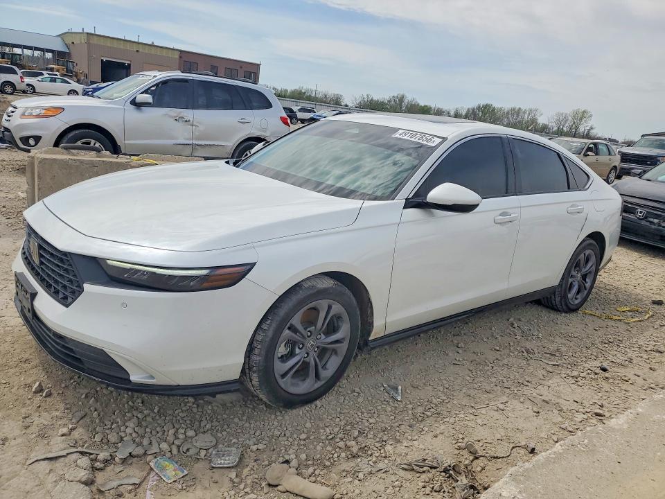 2025 Honda Accord მანქანა იყიდება აუქციონზე, vin: 1HGCY2F67SA074382, აუქციონის ნომერი: 49107856