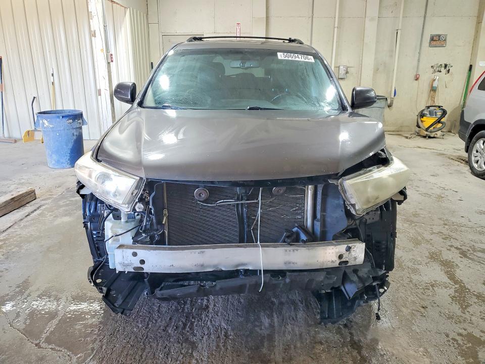 50694706 :رقم المزاد ، 5TDBK3EH7BS053894 vin ، 2011 Toyota Highlander مزاد بيع