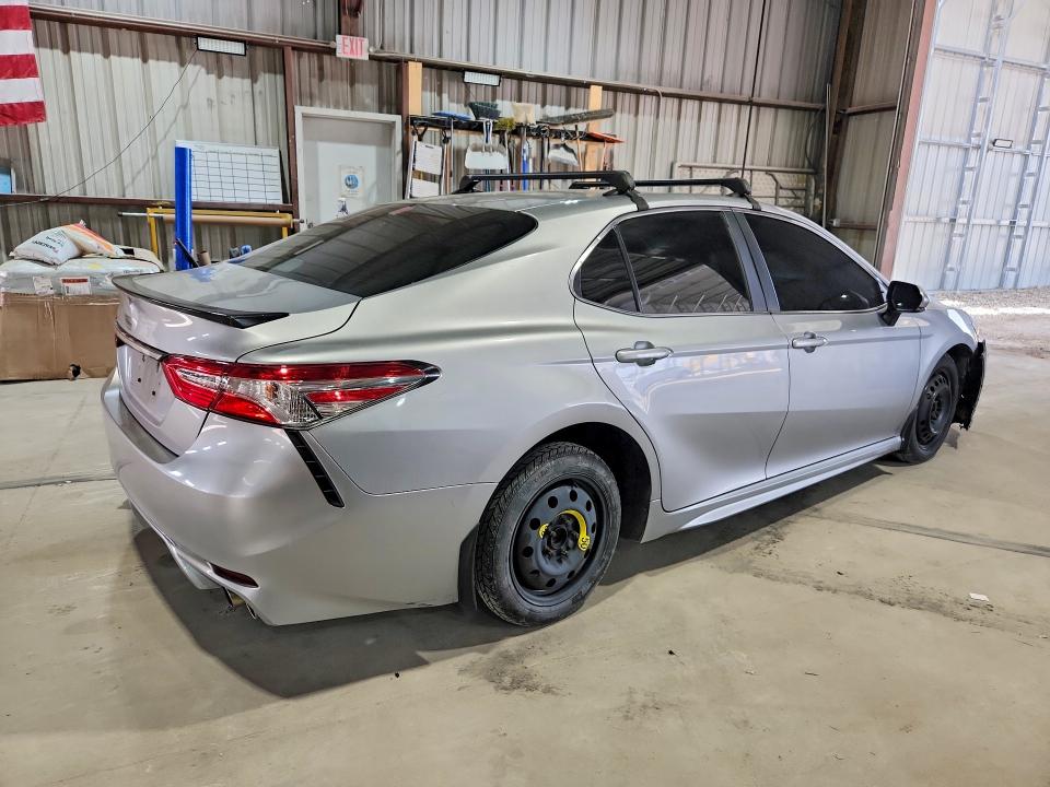 Aukcja sprzedaży 2018 Toyota Camry, vin: 4T1B11HK0JU619818, numer aukcji: 51413096