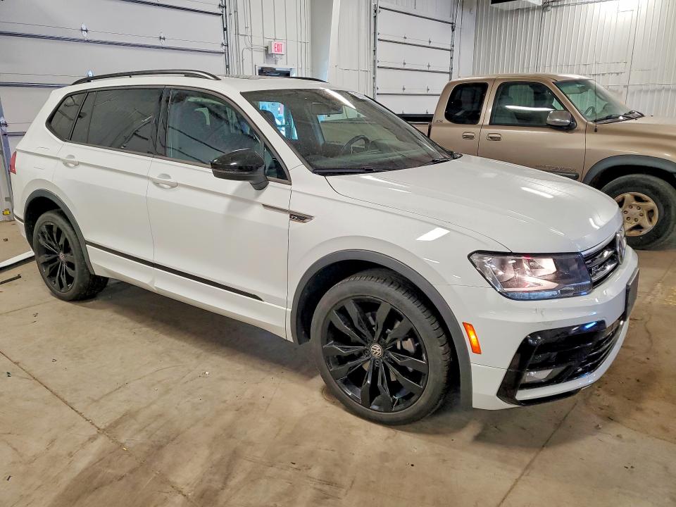 Продажа на аукционе авто 2021 Volkswagen Tiguan, vin: 3VV2B7AX9MM095752, номер лота: 51292476