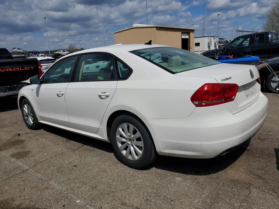 49122376 :رقم المزاد ، 1VWAP7A33DC135749 vin ، 2013 Volkswagen Passat مزاد بيع