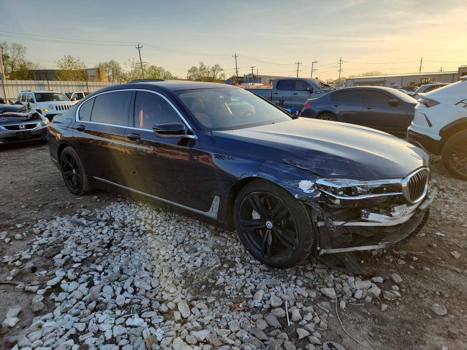50725476 :رقم المزاد ، WBA7F2C5XGG417172 vin ، 2016 Bmw 750 مزاد بيع