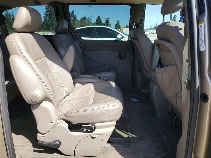 51128066 :رقم المزاد ، 2C8GP74L32R707947 vin ، 2002 Chrysler Town & Country مزاد بيع