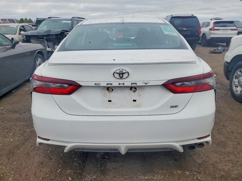 Продажа на аукционе авто 2022 Toyota Camry, vin: 4T1G11AK3NU653130, номер лота: 51299696