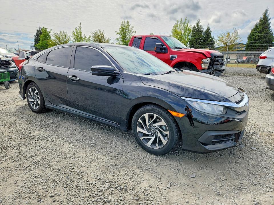 51316496 :رقم المزاد ، 19XFC2F77HE212477 vin ، 2017 Honda Civic مزاد بيع