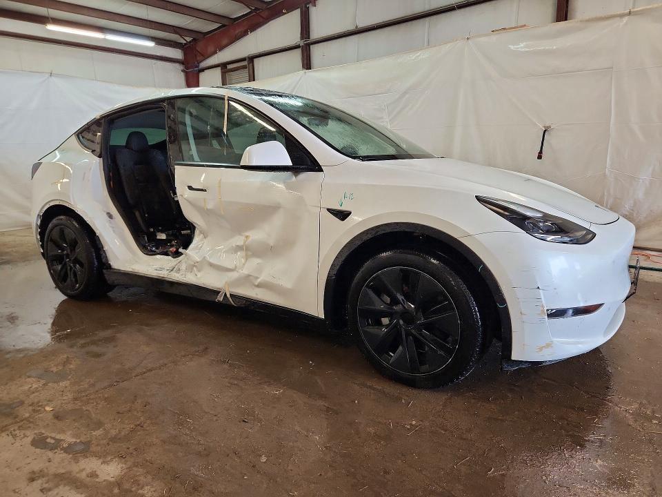 Продажа на аукционе авто 2024 Tesla Model Y, vin: 7SAYGDEEXRA307412, номер лота: 48917596